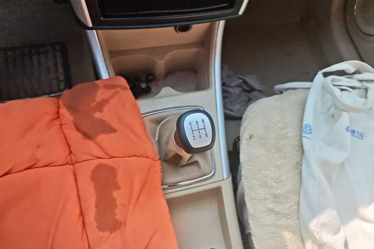 Used BAIC E Series 2013 Hatchback 1.5L Manual Lotte Edition Gear Lever