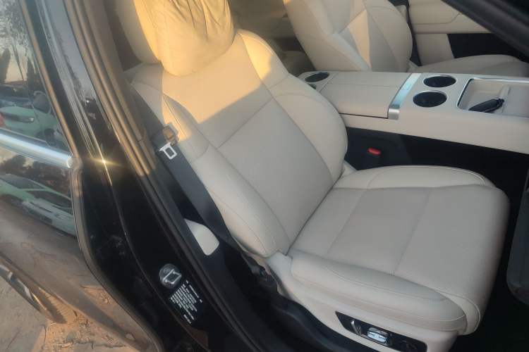 Used Li Auto L8 2023 Pro Model
