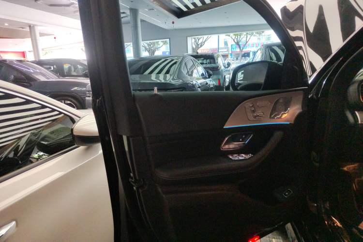 Used Mercedes-Benz GLE Coupe 2024 GLE 450 4MATIC Coupe SUV Fashion Model