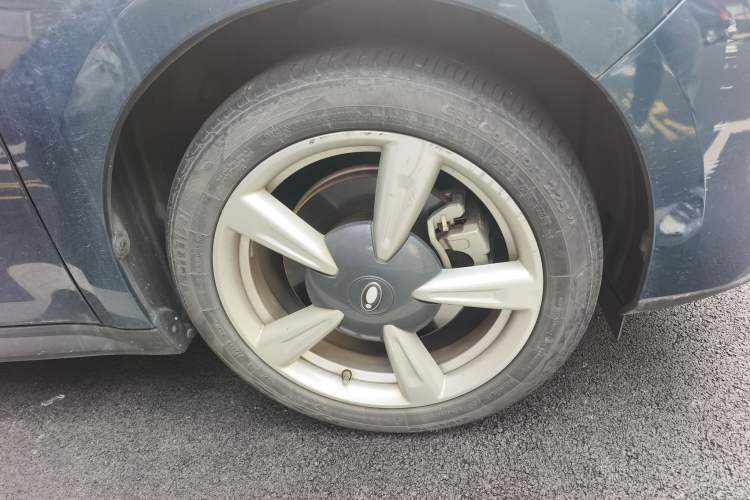 Used ORA Good Cat 2021 400km Standard Range Venus Edition Lithium Iron Phosphate Right Front Wheel Hub