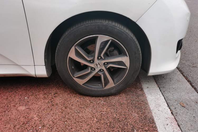 Used Honda Odyssey 2015 Revised 2.4L Luxury Edition
