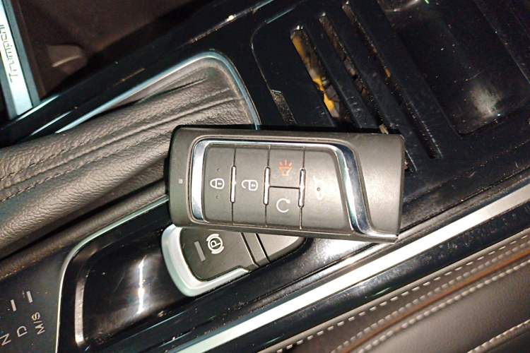 Used GAC Trumpchi GS8 2021 390T Two-Wheel Drive Luxury Smart Connect & Drive Edition (7 Seats)
