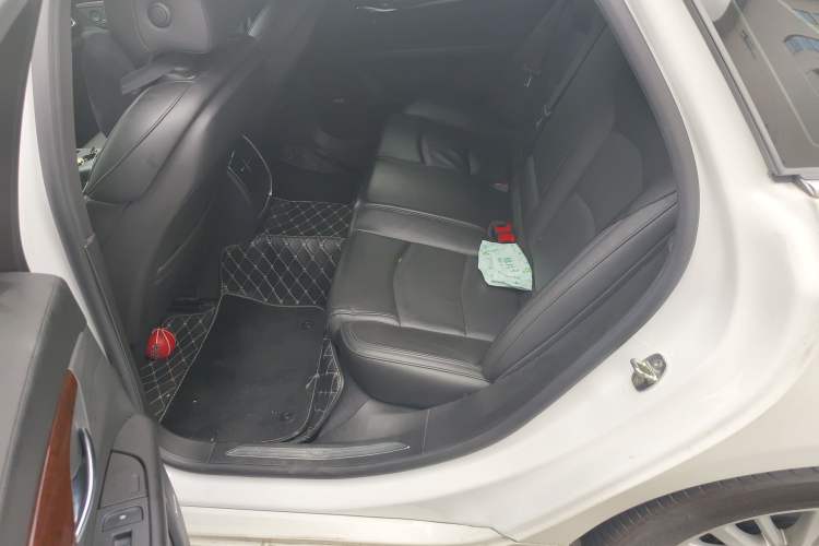 Used Cadillac CT6 2022 28T Fashion Edition Left Rear Seat