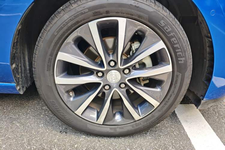 Used Buick GL6 2018 18T 6-Seater Prestige Model