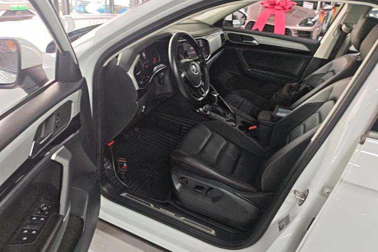 Used Volkswagen Tayron 2019 330TSI Two-Wheel Drive Luxury Model China VI Standard
