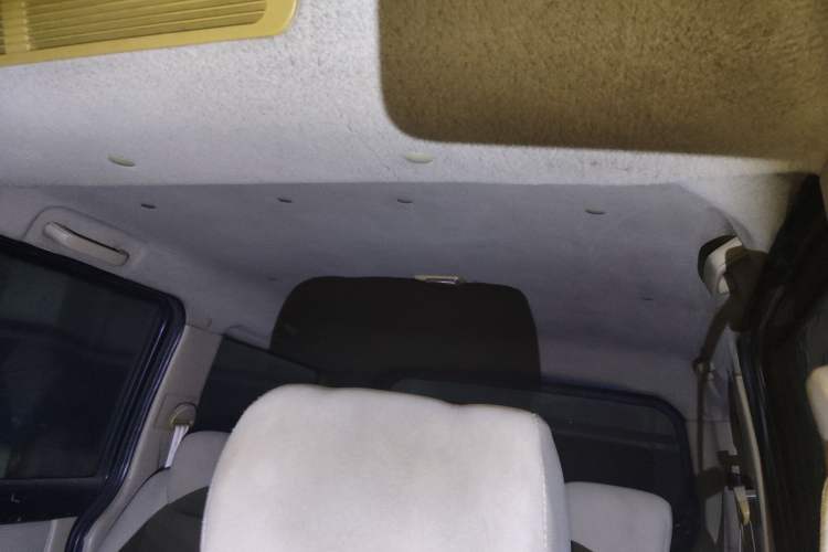 Used CHANGAN KAICHENG Ounuo S 2012 1.3L Standard Version Headliner