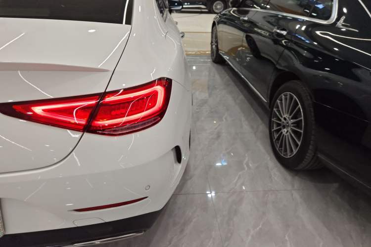 Used Mercedes-Benz CLS 2022 CLS 300 Luxury Model