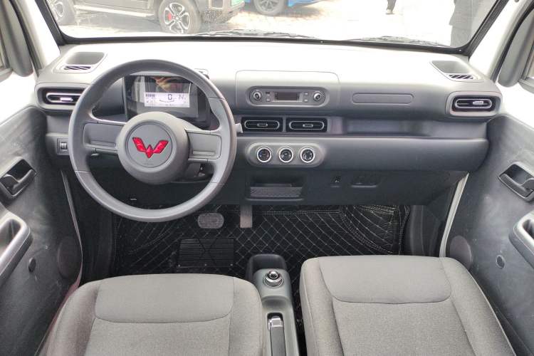 Used Wuling Zhiguang New Energy 2025 Comfort Model