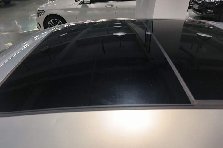 Used Volkswagen Magotan 2018 330TSI DSG Advanced Model Roof