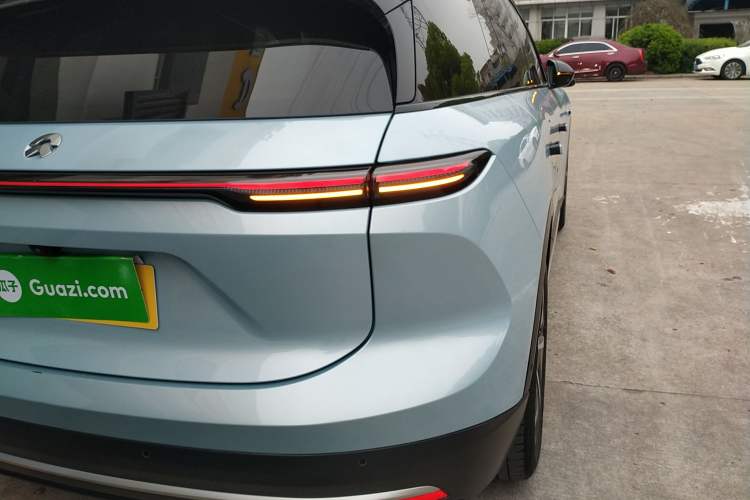 Used Nio ES6 2023 75 kWh Exterior 3