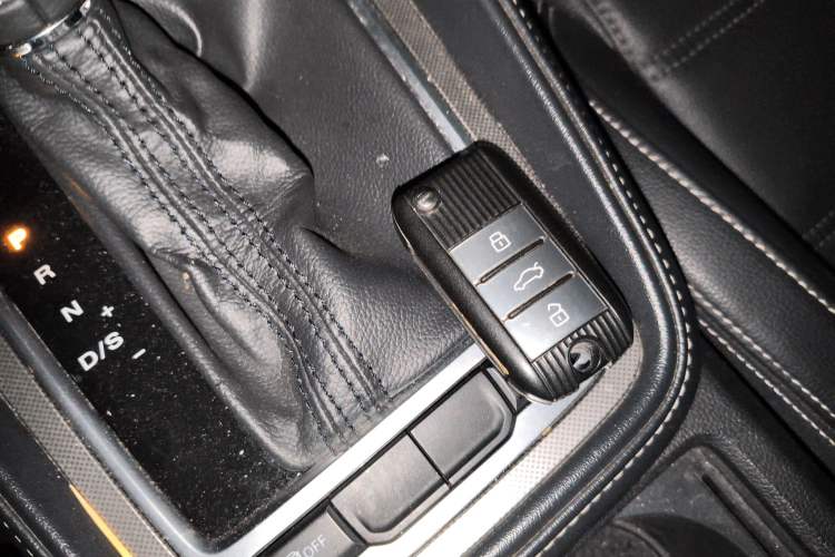 Used MG 6 2017 20T Automatic Luxury Smart Connect Version China V Standard