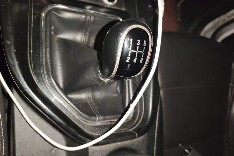 Used Dongfeng Fengon S560 2018 1.8L Manual Urban Model 7 Seats
