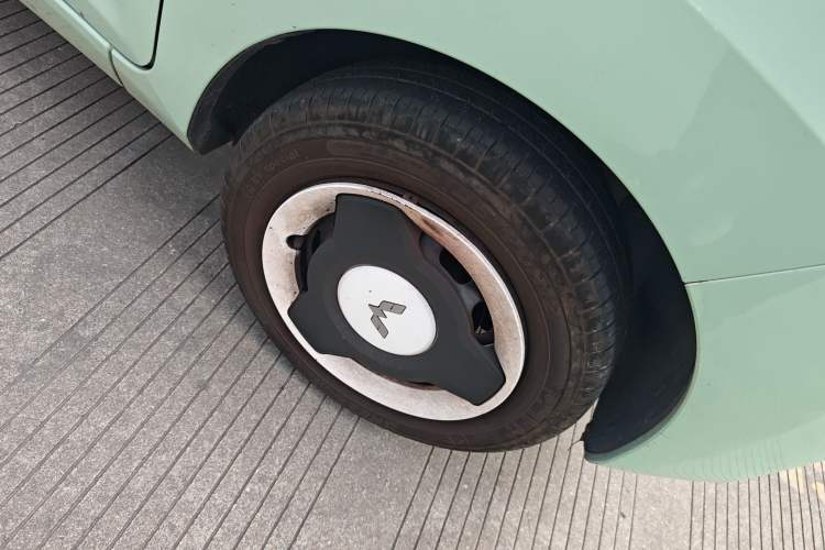 Used Wuling Hongguang MINIEV 2021 Macaron Fashion Model Lithium Iron Phosphate