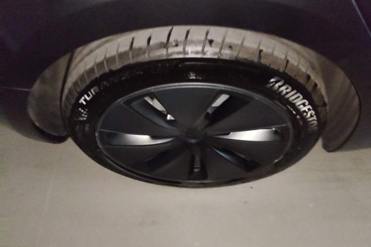 Used Tesla Model 3 2025 Rear-Wheel-Drive Version