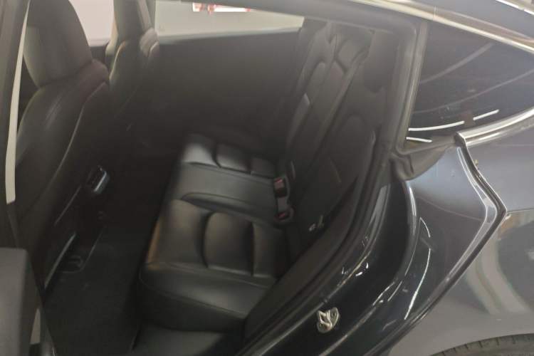 Used Tesla Model 3 2019 Long-Range Rear-Wheel-Drive Version
