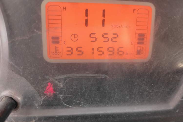 Used BAIC Weiwang 306 2013 1.2L Value Edition Luxury 8-Seater A12 China IV Emission Standard
