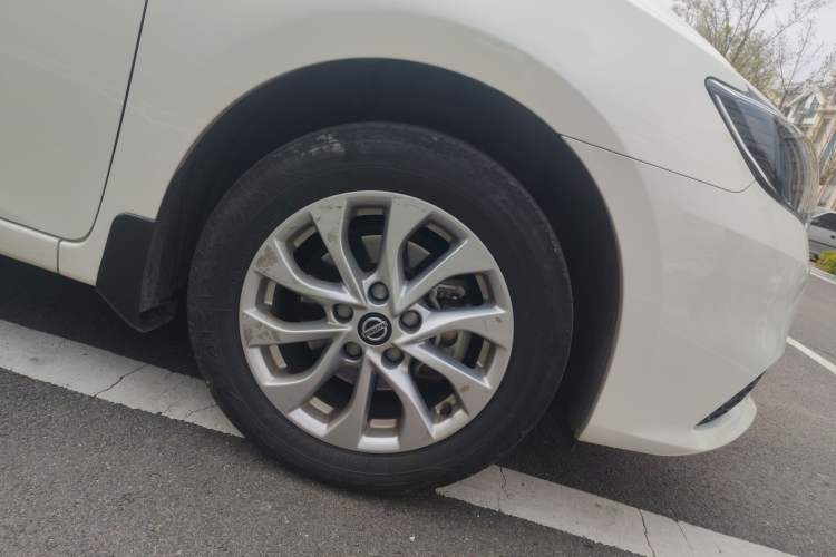 Used Nissan Sylphy 2021 Classic 1.6XE CVT Comfort Edition Right Front Wheel Hub