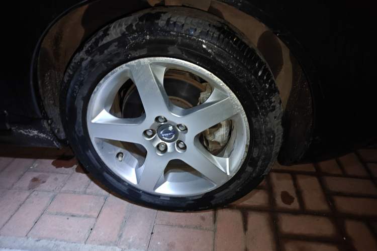 Used Volvo S80L 2010 2.5T Zhiya Edition