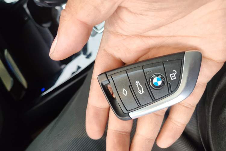 Used BMW X3 2020 xDrive30i Luxury Model with M Sport Package Vehicle Key