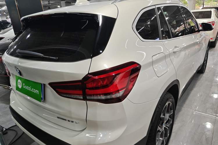 Used BMW X1 2022 sDrive25Li Leading Model Rear Right 45 Deg