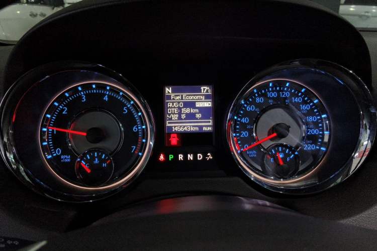 Used Chrysler Grand Voyager 2014 3.6L Comfort Edition Instrument Cluster