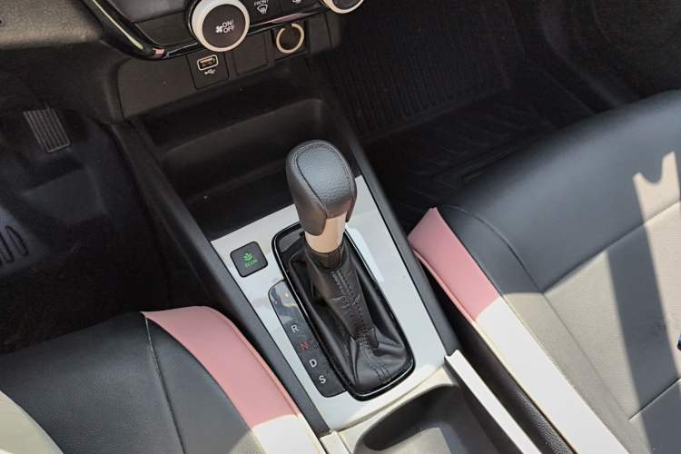 Used Honda Fit 2021 1.5L CVT Trend Edition Gear Lever