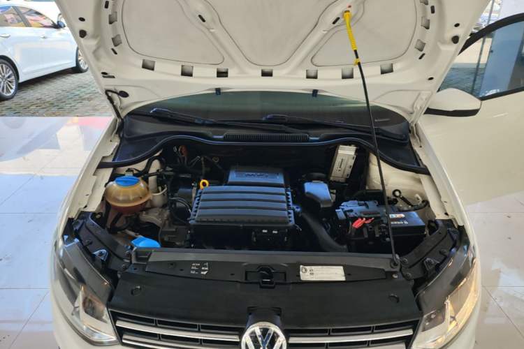 Used Volkswagen Polo 2014 1.6L Automatic Luxury Edition