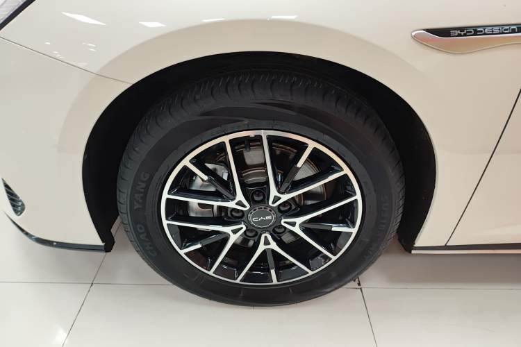 Used BYD Seal 07 DM-i 2025 DM-i 1.5L 70km Elite Model Exterior 4