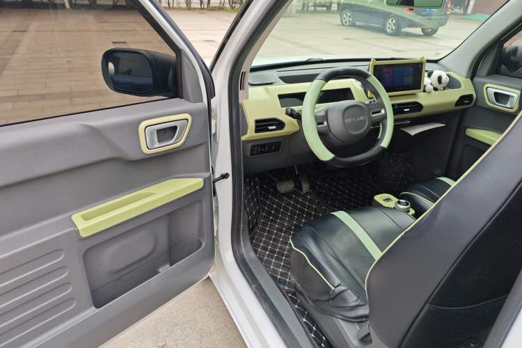 Used Geely Galaxy Panda 2023 Panda Mini New Year Edition Treasure Bear