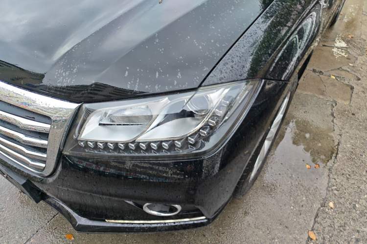 Used Haval H2 2014 1.5T Manual Two-Wheel Drive Elite Edition Left Front Headlight