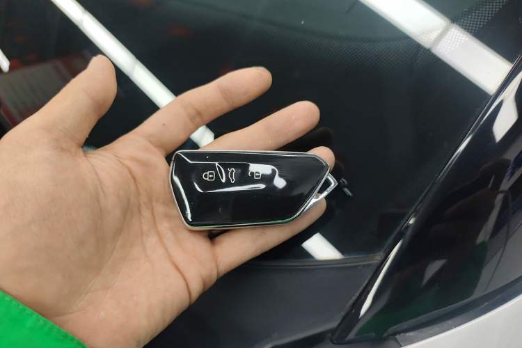 Used Volkswagen ID.UNYX 2024 Pro Long-Range Version