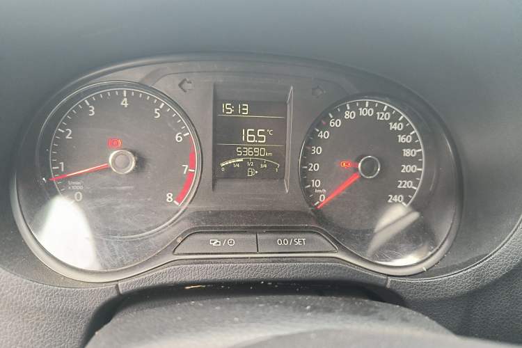 Used Volkswagen Polo 2016 1.4L Manual Fashion Model