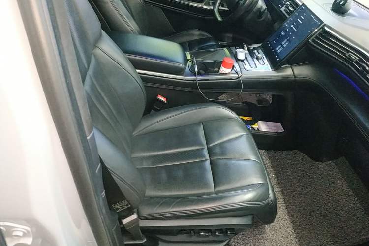 Used Nio ES8 2020 580 km Range Signature Edition Six-Seater Version
