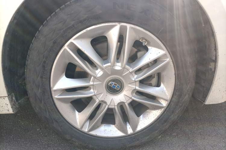 Used Geely Auto Emgrand GT 2015 2.4L Comfort Model
