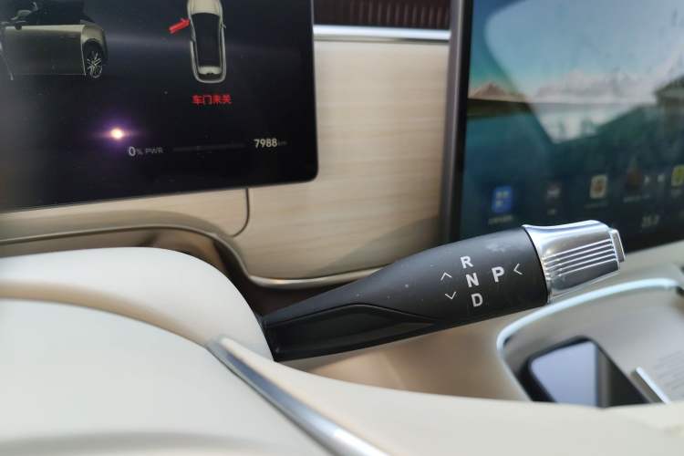 Used VOYAH COURAGE 2025 Model Rear-Drive Qiankun Edition