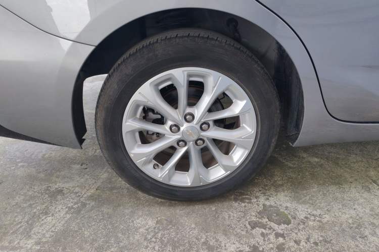 Used Chevrolet Monza 2023 1.5L Dual-Clutch Enjoyment Edition Right Rear Wheel Hub