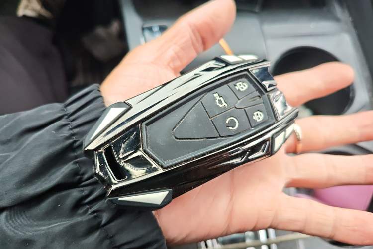 Used CHANGAN UNI-V 2023 1.5T Prestige Model Vehicle Key