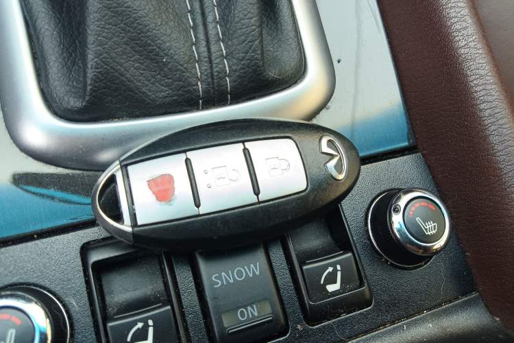 Used Infiniti QX50 2015 2.5L Luxury Edition