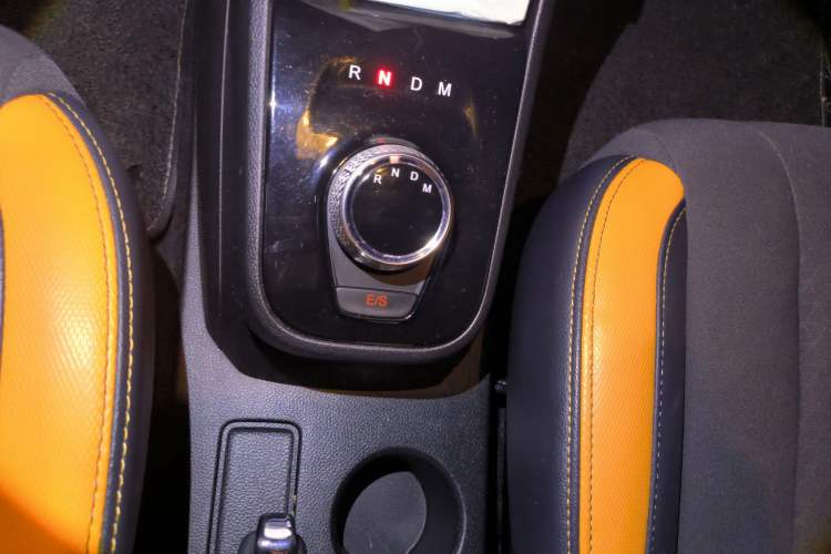 Used Baojun 310 2017 1.5L Automatic Fashion Model
