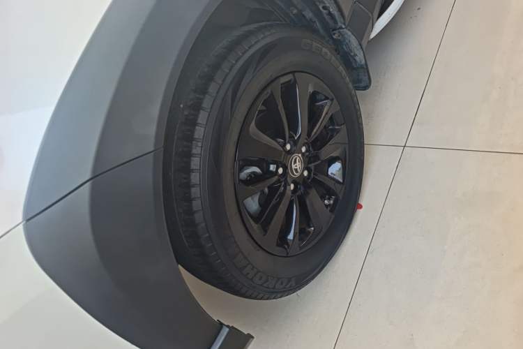 Used Toyota RAV4 2019 2.0L CVT Two-Wheel Drive Fashion X Limited Edition China VI Standard