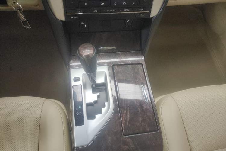 Used Toyota Camry 2015 2.0G Premier Edition