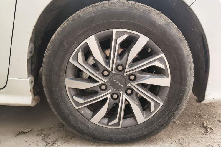 Used SAIC MAXUS G20 2021 PLUS 2.0T Gasoline Automatic Luxury Edition Right Front Wheel Hub