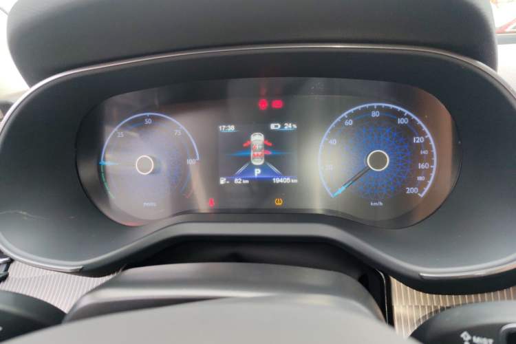 Used Hongqi E-QM5 2021 Charging Version Flagship Edition Instrument Cluster