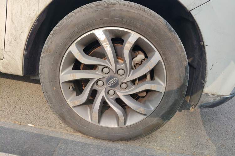 Used JAC Refine S2 2017 1.5L CVT Luxury Connect Edition
