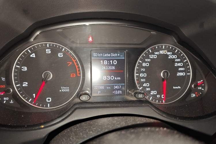 Used Audi Q5 2017 Plus 40 TFSI Technology Model