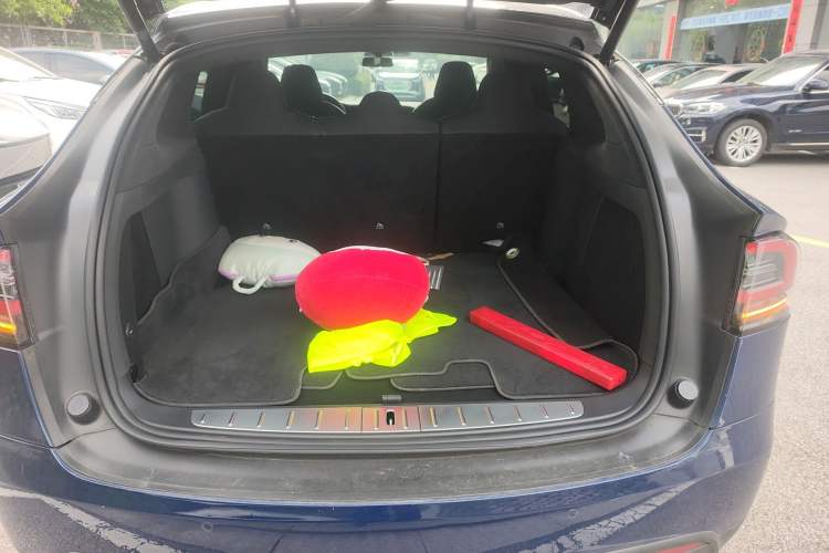 Used Tesla Model X 2017 X 100D Long Range Edition Trunk