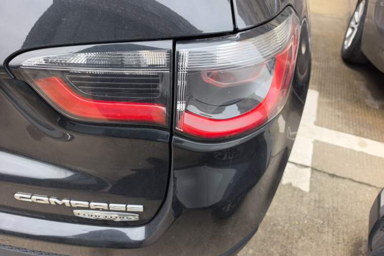 Used Jeep Compass 2017 200T Automatic Family Edition Right Rear Taillight