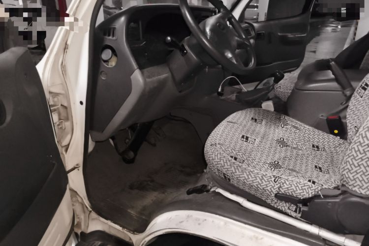 Used Jinbei Hiace 2014 2.0L 5th Generation Kuaiyunwang Business Version 4G20B Driver Seat