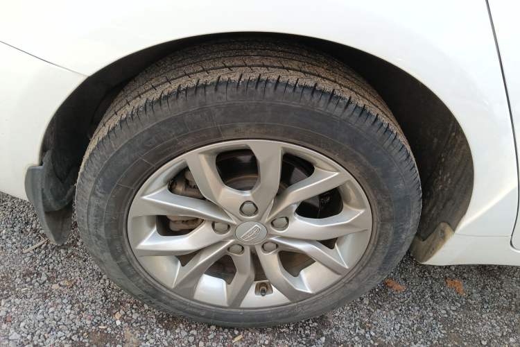 Used Geely Auto Emgrand GL 2017 1.8L DCT Elite Model Right Rear Wheel Hub