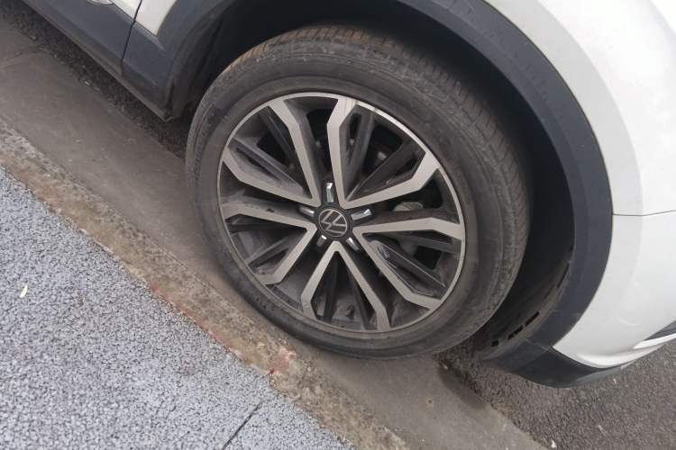 Used Volkswagen T-ROC 2022 280TSI DSG Two-Wheel Drive Comfort PLUS